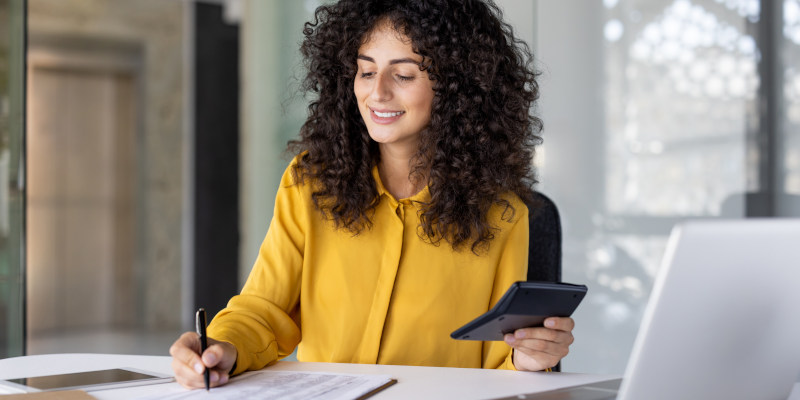 Top Reasons to Hire a Professional Bookkeeper